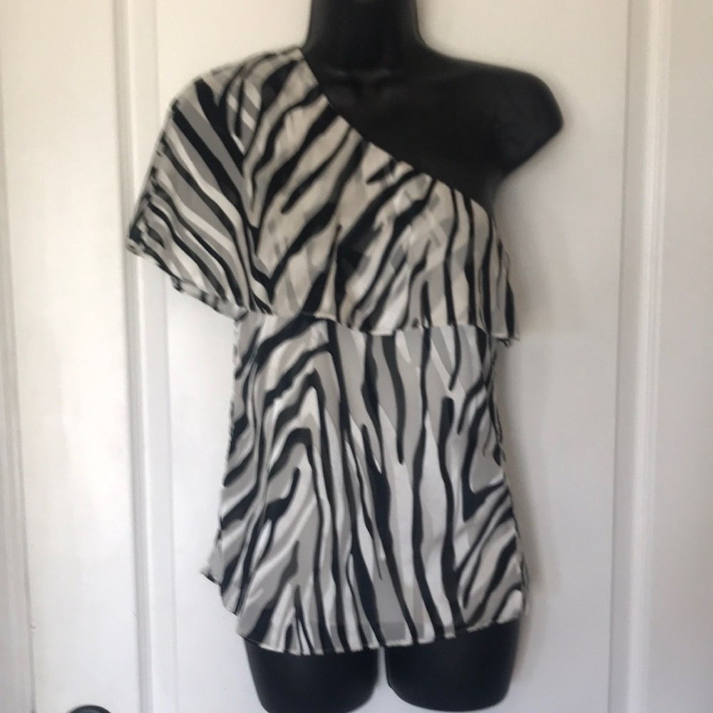 White House Black Market Zebra one shoulder size 00